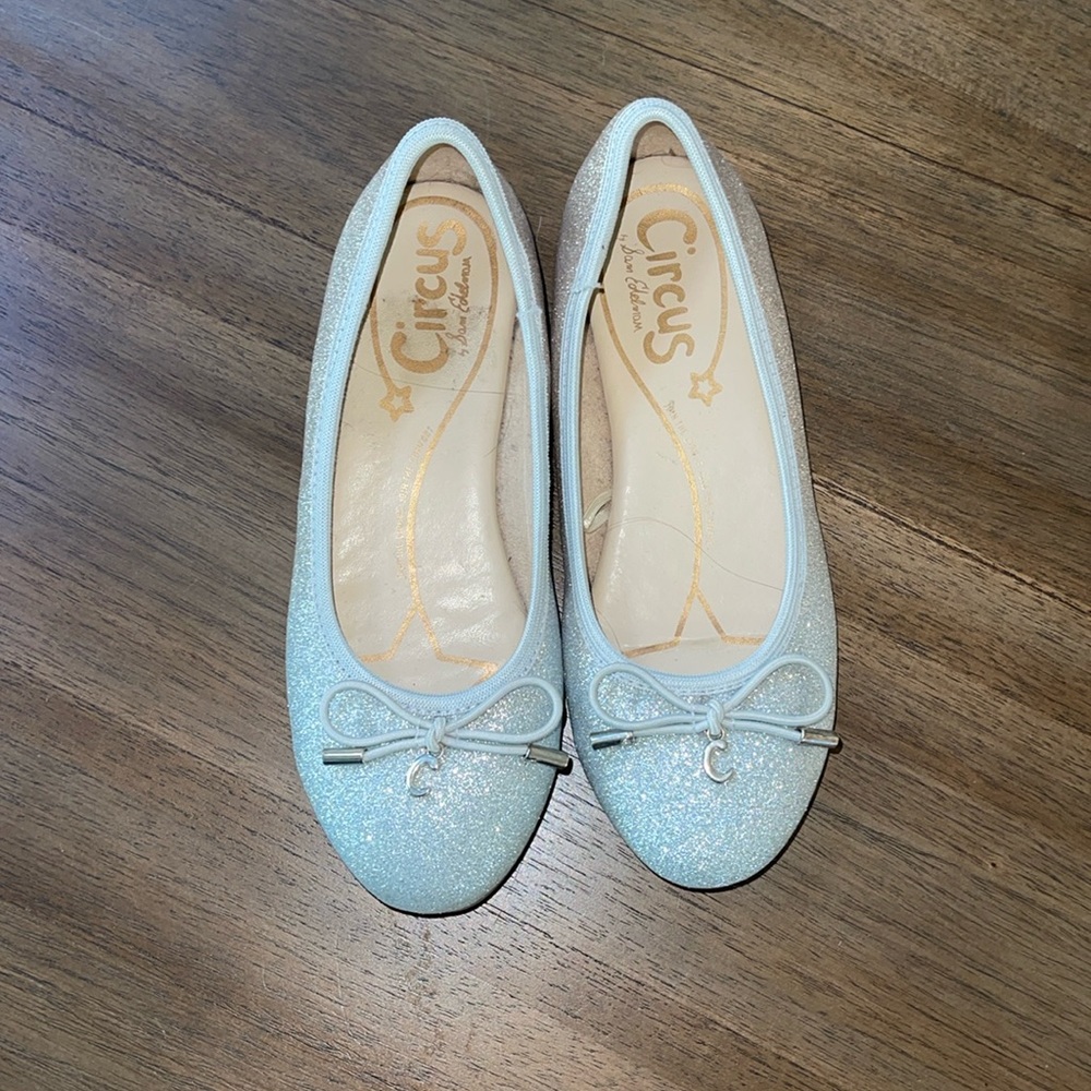 Circus by Sam Edelman Flats Size 2